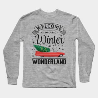 Winter Wonderland Vintage car with Christmas Tree Long Sleeve T-Shirt